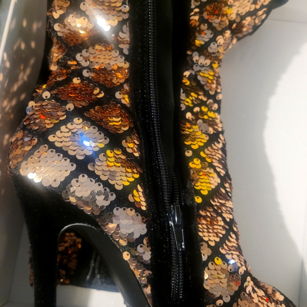 Women's shoes (size 9)